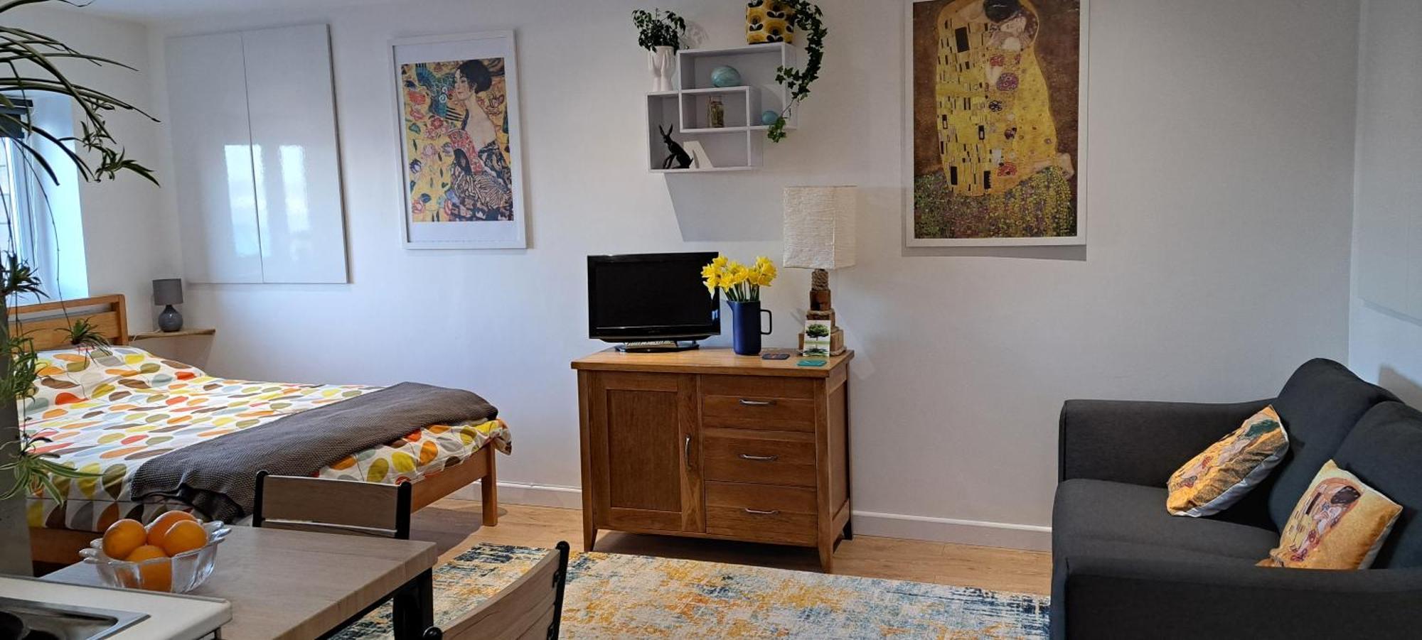Modern Studio Apartment With Outstanding Views, Sleeps 2 นิวลิน ภายนอก รูปภาพ